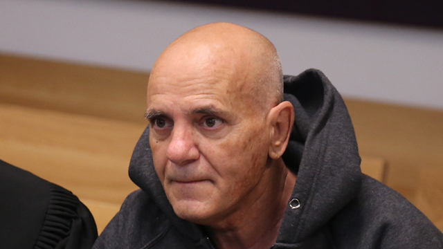 דני ביטון (אבא של אייל גולן)