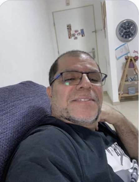 אבי לוי