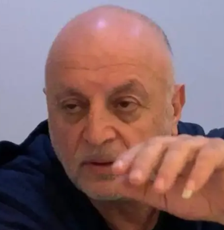 קרול אייזק-אסחק-אסחאק